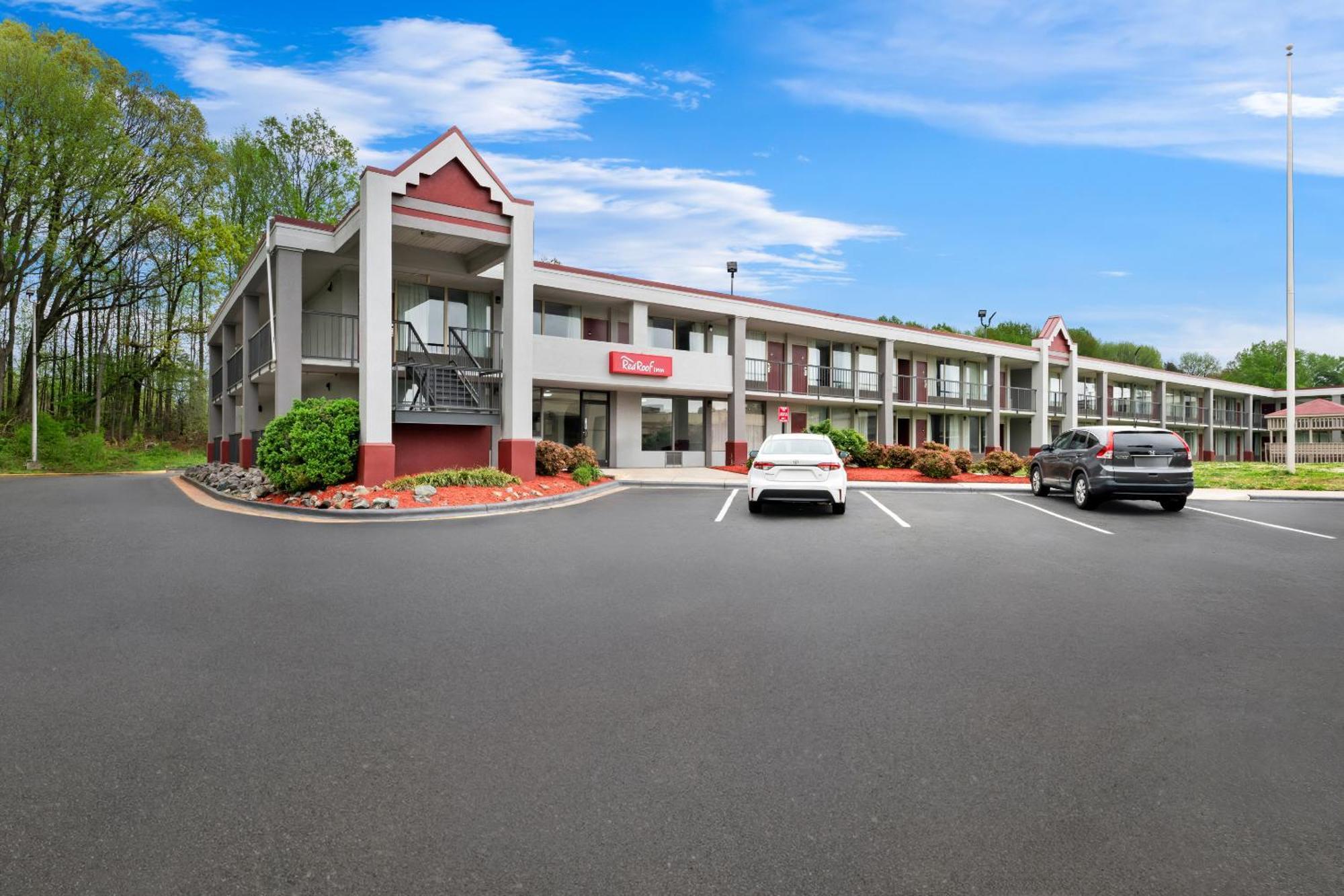 Red Roof Inn Charlotte - Airport Dış mekan fotoğraf