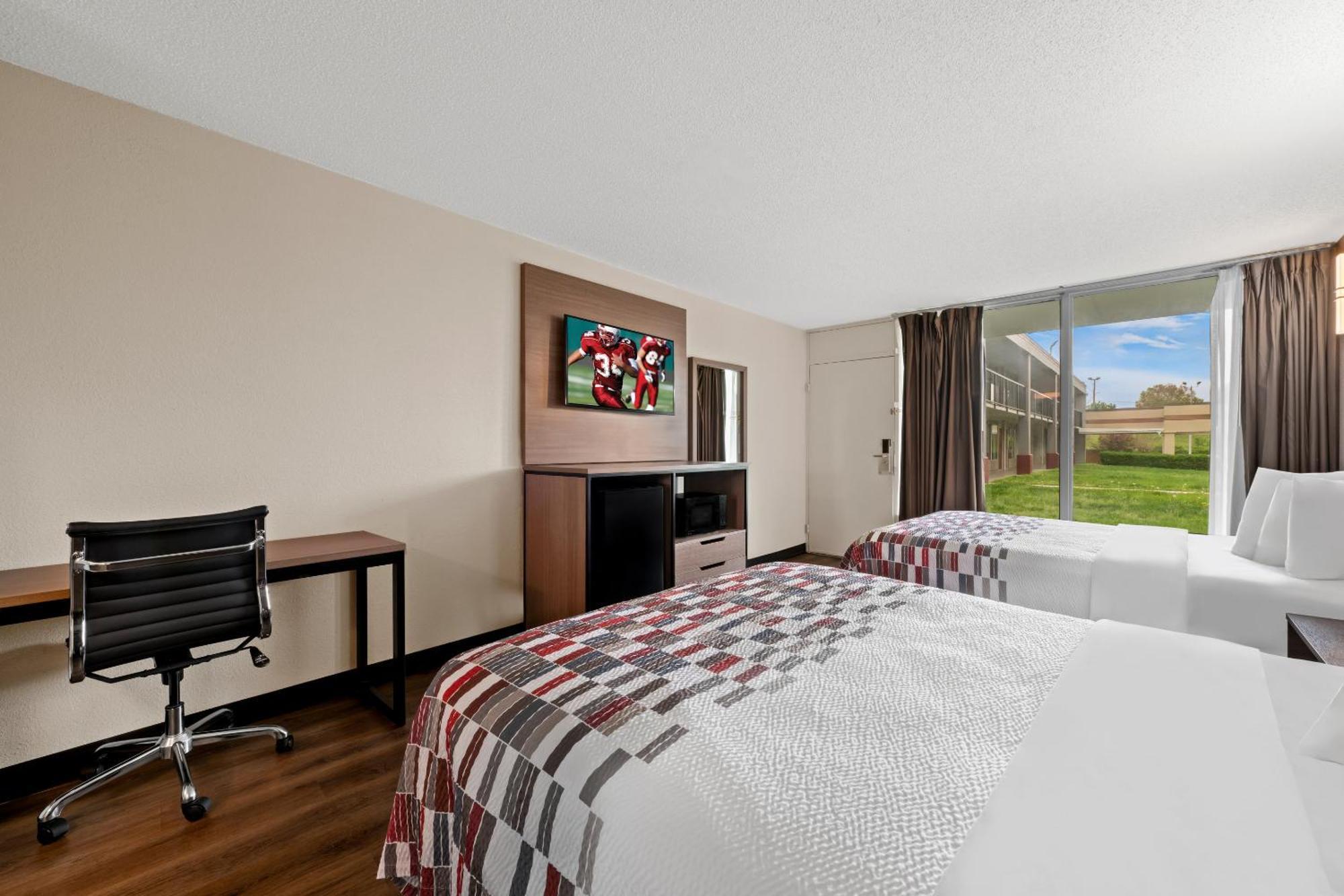 Red Roof Inn Charlotte - Airport Dış mekan fotoğraf