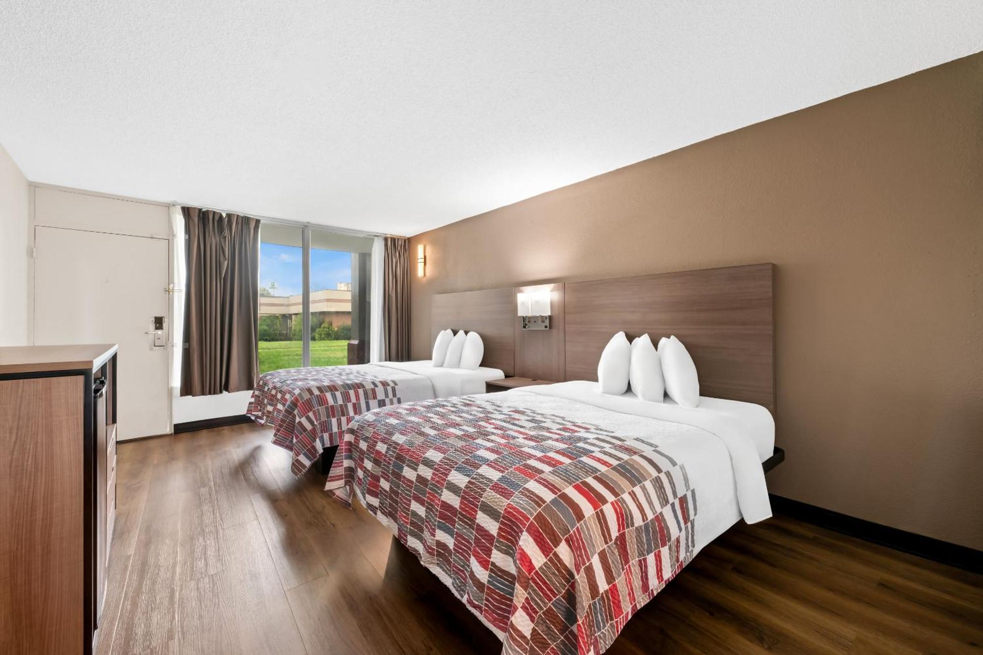 Red Roof Inn Charlotte - Airport Dış mekan fotoğraf